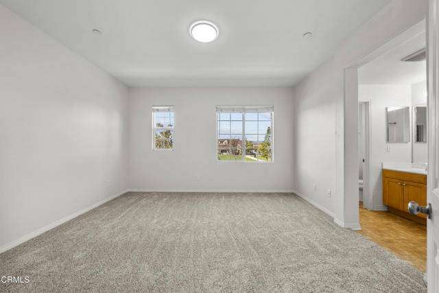 Detail Gallery Image 19 of 40 For 3016 Moonlight Park Ave, Oxnard,  CA 93036 - 3 Beds | 2/1 Baths