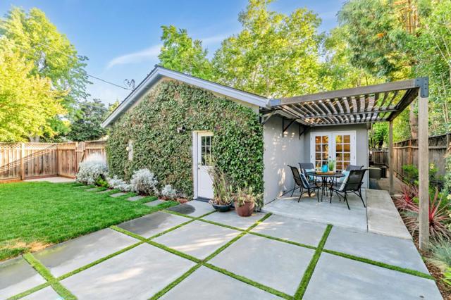 869 Byerley Avenue, San Jose CA: https://media.crmls.org/mediaz/a65347df-036c-43ac-b2e5-c713e4279389.jpg