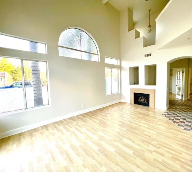 Image 2 of 33 For 29552 Courtney Place