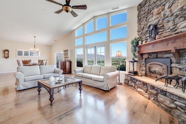 Detail Gallery Image 13 of 36 For 15615 Vista Vicente Dr #21,  Ramona,  CA 92065 - 3 Beds | 2/1 Baths