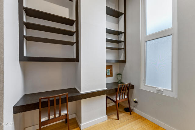 Detail Gallery Image 29 of 47 For 11912 Riverside Dr #20,  Valley Village,  CA 91607 - 2 Beds | 3 Baths