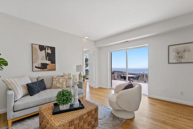 220 Shoreview Drive, Aptos CA: https://media.crmls.org/mediaz/a6559fcf-ac5d-40f7-877b-48401619f09f.jpg