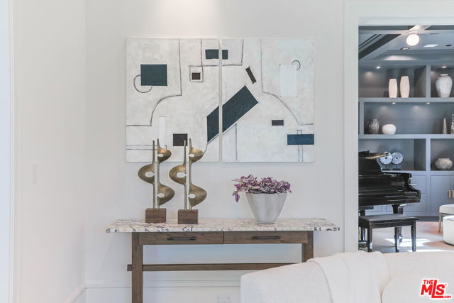 Image 6 of 38 For 1072 Amalfi Drive