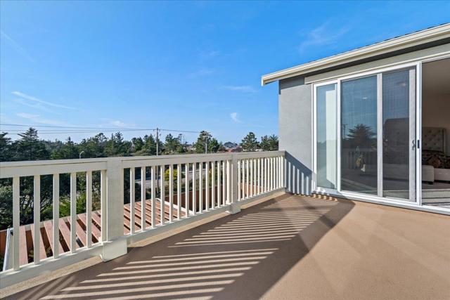 3013 Arido Way, Marina CA: https://media.crmls.org/mediaz/a656e09c-49f2-42a4-b675-d0b7d2897f23.jpg