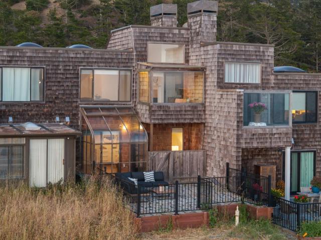 278 Beachview Avenue, Pacifica CA: https://media.crmls.org/mediaz/a6572c6e-71de-4cdc-a792-cb2488de6477.jpg