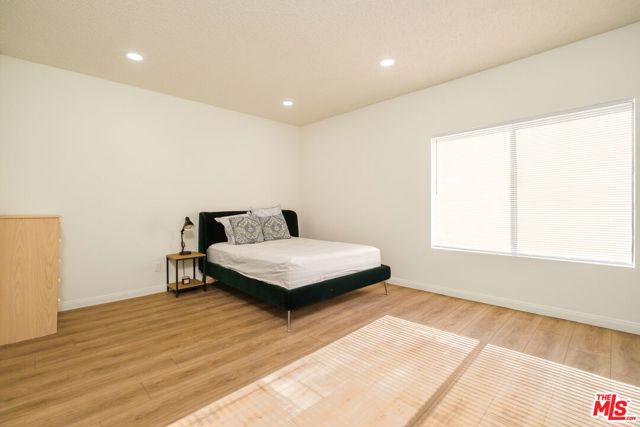 19029 Nordhoff Street, Northridge CA: https://media.crmls.org/mediaz/a658910c-cc1a-4e13-99df-e2dfc961333b.jpg