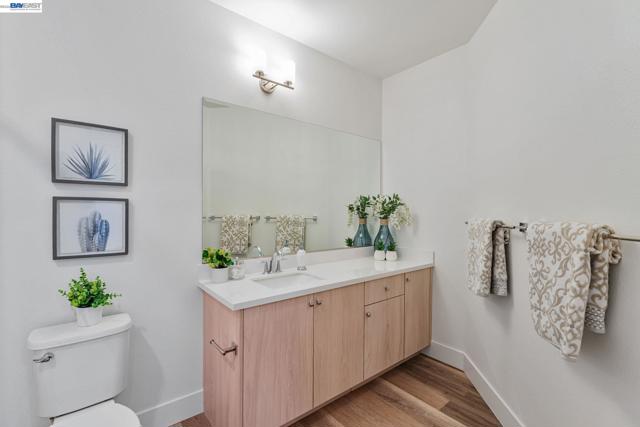 45128 Warm Springs Blvd, Fremont CA: https://media.crmls.org/mediaz/a659a80e-0e7a-460e-880f-8e135d73cbc6.jpg