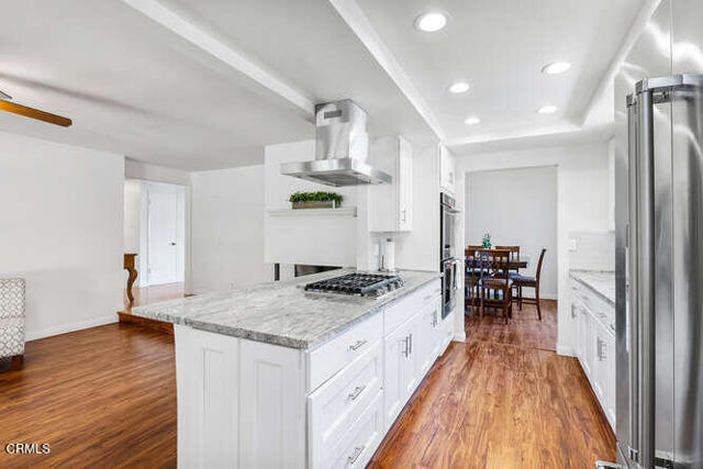 1942 Chalon Street, Newbury Park CA: https://media.crmls.org/mediaz/a65a3fb2-057f-4da4-94bc-3135b1b27039.jpg