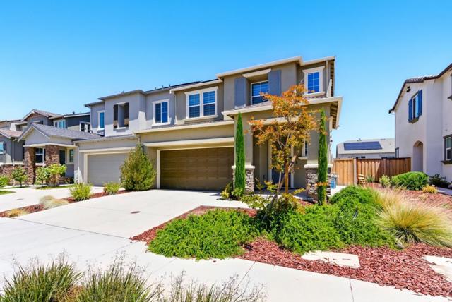 5758 Tournament Court, Tracy CA: https://media.crmls.org/mediaz/a65a83a2-31af-4a19-ba7a-6e0654c2e06f.jpg