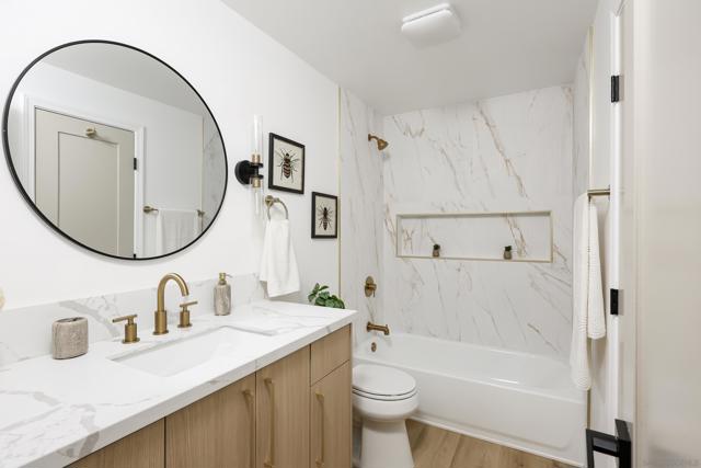 8210 Orchard Ave, La Mesa CA: https://media.crmls.org/mediaz/a65b3ea7-1bfb-4204-9d75-d66109ab2400.jpg