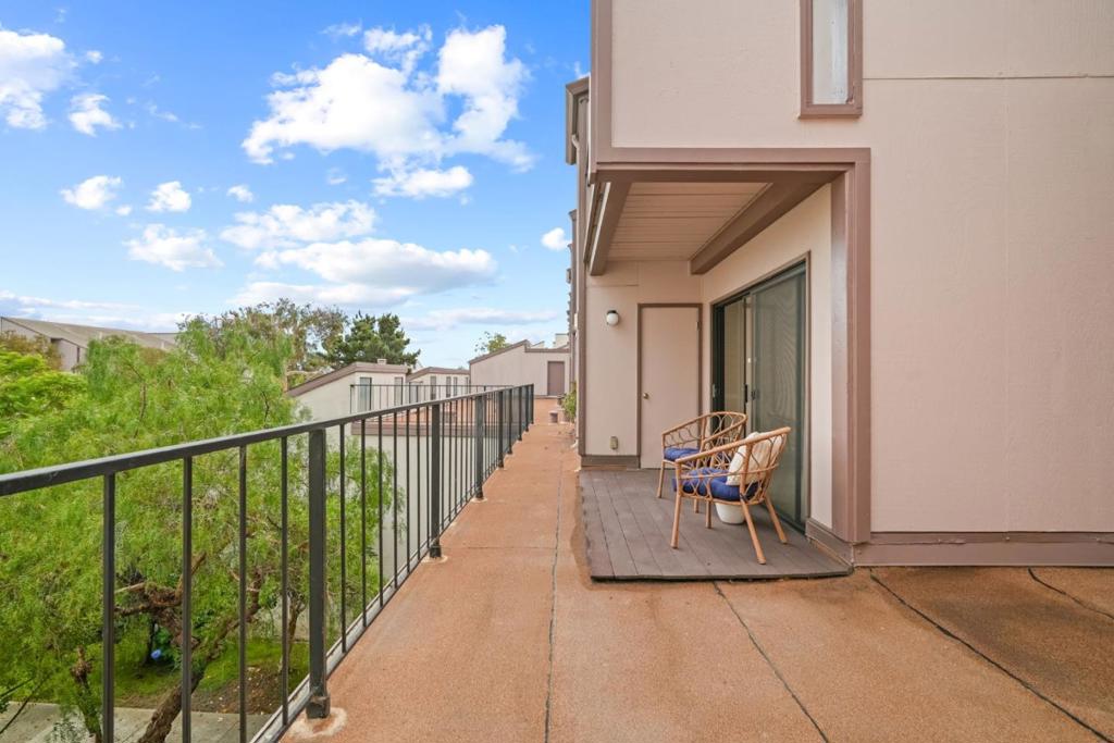 A65B4B17 3E14 4123 Ae82 Effff93F8Cb3 2101 Shoreline Drive #437, Alameda, Ca 94501 &Lt;Span Style='BackgroundColor:transparent;Padding:0Px;'&Gt; &Lt;Small&Gt; &Lt;I&Gt; &Lt;/I&Gt; &Lt;/Small&Gt;&Lt;/Span&Gt;