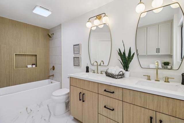 8560 Sunrise Ave, La Mesa CA: https://media.crmls.org/mediaz/a65c16f7-cda4-4558-8ce3-9dc41999707c.jpg