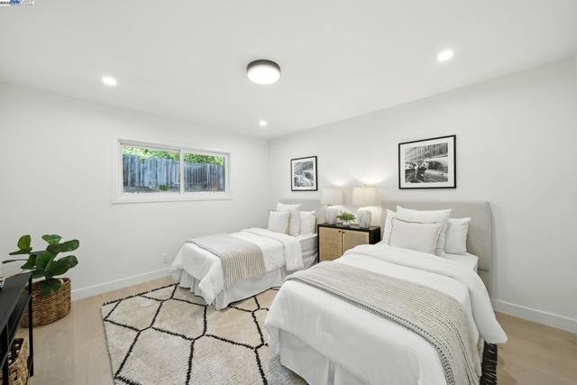 4253 Mirador Dr, Pleasanton CA: https://media.crmls.org/mediaz/a65c1d39-2a37-43c8-9211-54245b2e8633.jpg
