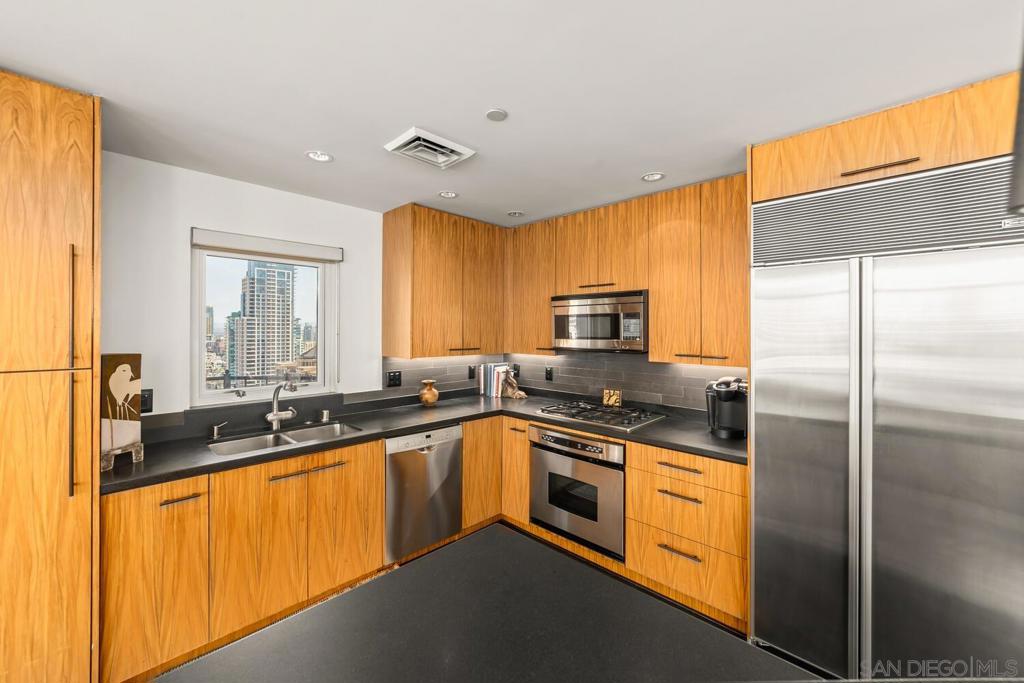 MLS #250028601SD img 13