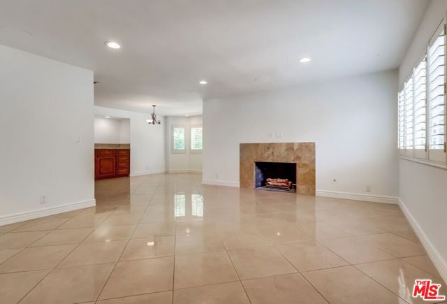 687 Mount Carmel Drive, Claremont CA: https://media.crmls.org/mediaz/a65cda1f-a426-4edc-af36-f56f2422ad19.jpg