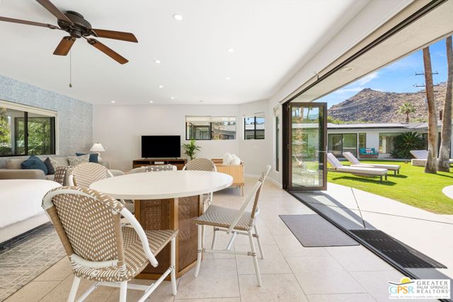 290 W Lilliana Drive, Palm Springs CA: https://media.crmls.org/mediaz/a65e51a1-9680-4639-98b5-16b29d041dde.jpg