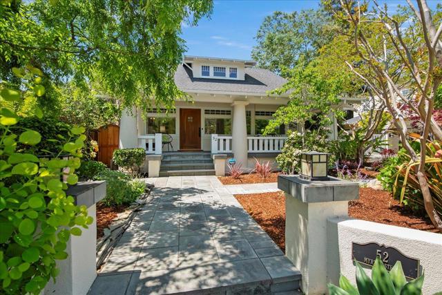 52 Myrtle Street, Redwood City CA: https://media.crmls.org/mediaz/a65f007a-7e87-4d47-918d-9fb91b03417c.jpg