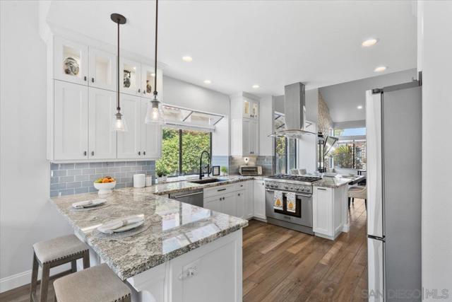 16263 Via Embeleso, San Diego CA: https://media.crmls.org/mediaz/a65f5034-ab9e-4b93-a54a-334e1e7fffd0.jpg