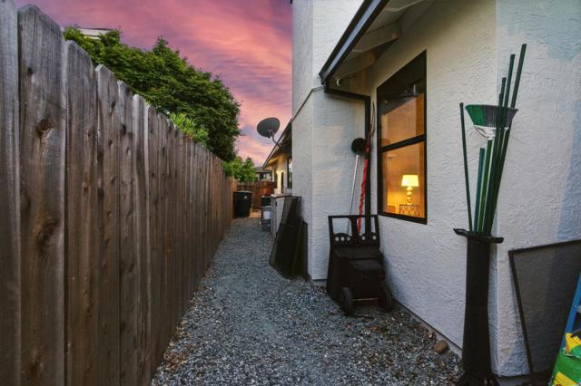 735 Georgetown Place, Gilroy CA: https://media.crmls.org/mediaz/a65fa32d-0b29-4b73-8134-d9976a8fc678.jpg