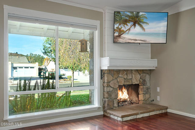 3964 Greenwood Street, Newbury Park CA: https://media.crmls.org/mediaz/a6600040-774c-4e39-9d5b-8242b9124d48.jpg