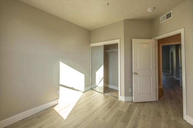 Image 18 of 23 For 234 City Center Drive