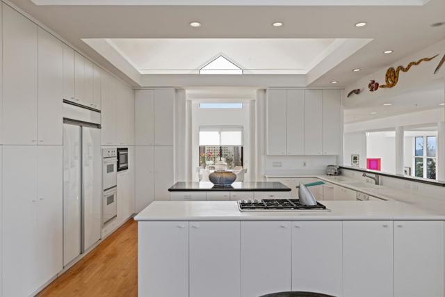 10450 Saddle Road, Monterey CA: https://media.crmls.org/mediaz/a661c825-5315-4699-b20a-ba34b43b591b.jpg