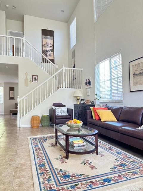 10526 Seahorn Drive, Stockton CA: https://media.crmls.org/mediaz/a661f732-2b6a-4d46-a32a-62d13f926026.jpg