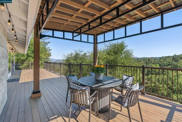 3803 Quail Ridge Road, Lafayette CA: https://media.crmls.org/mediaz/a662bf2a-7b1d-4046-9bc8-e55c9d563920.jpg