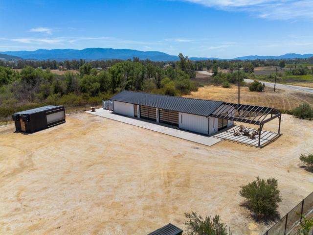36051 E Benton Rd., Temecula CA: https://media.crmls.org/mediaz/a662c072-b42b-464b-94db-5bf936908e11.jpg