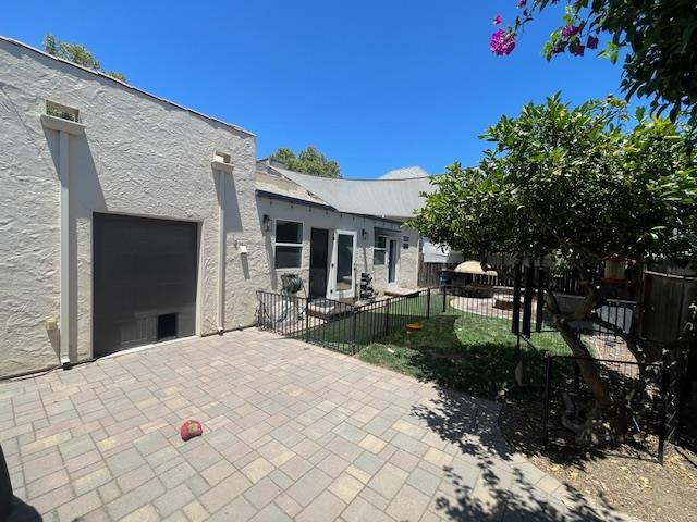 895 Monterey Street, Hollister CA: https://media.crmls.org/mediaz/a66586b2-f93f-4d6e-ba0d-1e94e7b28713.jpg