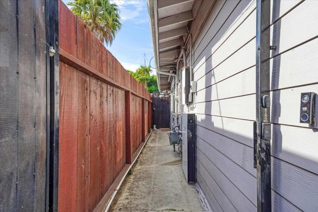 342 Wilkes Circle, Santa Cruz CA: https://media.crmls.org/mediaz/a667a1b4-0fb1-42a5-9061-9d8c7ca280e6.jpg