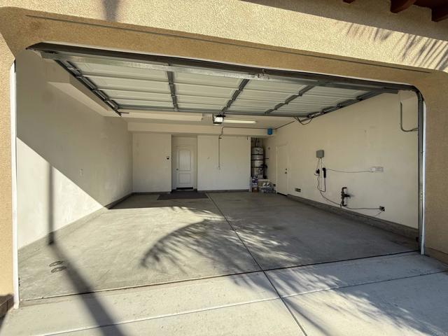 Detail Gallery Image 36 of 40 For 1273 Breakaway Dr, Oceanside,  CA 92057 - 4 Beds | 3/1 Baths