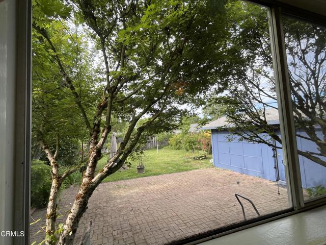 458 E San Francisco Avenue, Willits CA: https://media.crmls.org/mediaz/a6682272-a735-4b3e-8b52-fa91a7f9d421.jpg