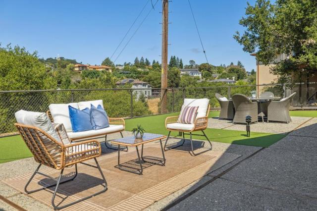3902 Bret Harte Drive, Redwood City CA: https://media.crmls.org/mediaz/a669a40a-4ab5-4a29-bd8b-2e039b7e0d09.jpg