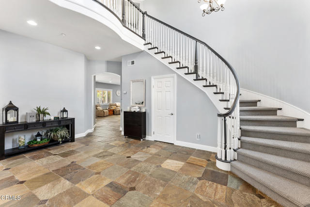12428 Palmer Drive, Moorpark CA: https://media.crmls.org/mediaz/a669aaff-c6e6-4486-bf42-b4e2ac6690a2.jpg