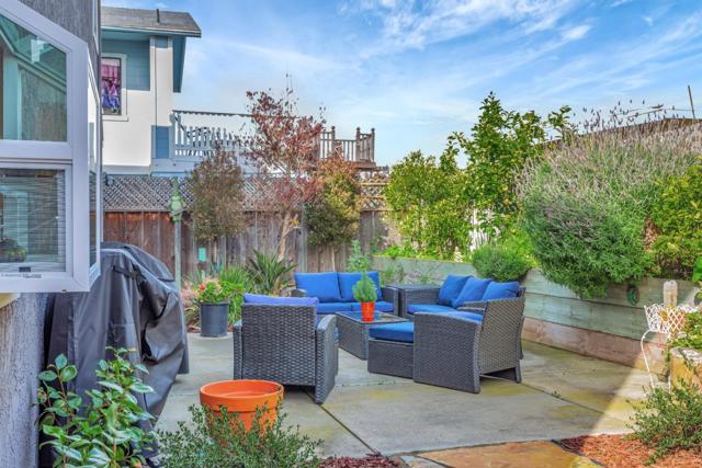 1336 Luxton Street, Seaside CA: https://media.crmls.org/mediaz/a66abce7-171c-4664-8f20-71d5b8d6df67.jpg