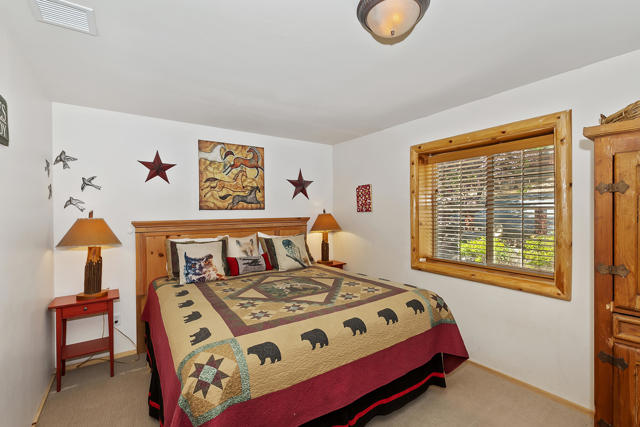 43259 Bow Canyon Road, Big Bear CA: https://media.crmls.org/mediaz/a66beaec-cb92-48cc-89cc-9cda8e74ea39.jpg
