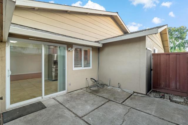 36923 Bolina Terrace, Fremont CA: https://media.crmls.org/mediaz/a66c12bb-7f0c-47aa-b79b-de1b9321a4c5.jpg