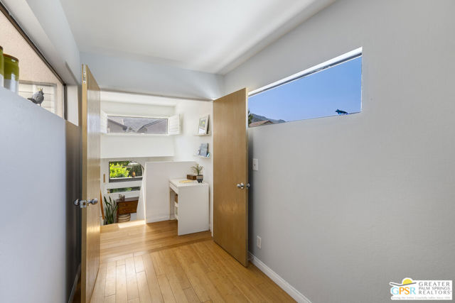 475 Village Square, Palm Springs CA: https://media.crmls.org/mediaz/a66cac79-e506-466e-83eb-bf6d92f4149e.jpg