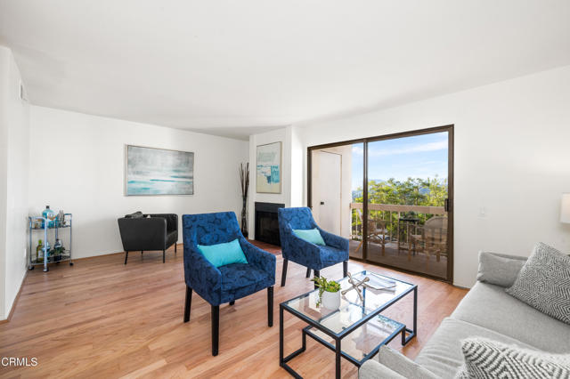 Detail Gallery Image 17 of 45 For 712 Portola Ter, Los Angeles,  CA 90042 - 3 Beds | 2/1 Baths