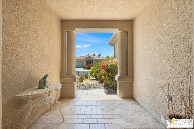 1850 Savanna Way, Palm Springs CA: https://media.crmls.org/mediaz/a66e2dd3-05a3-49b5-b094-aeb893ef7b7d.jpg