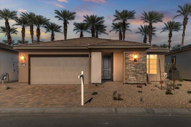 82170 San Gorgonio Drive, Indio CA: https://media.crmls.org/mediaz/a66ed05d-2985-4124-a614-256cb4fe3194.jpg