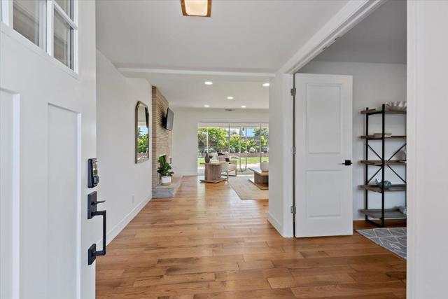 190 W San Martin Avenue, San Martin CA: https://media.crmls.org/mediaz/a66f669b-651a-4813-9cd3-8529d51a0ef1.jpg