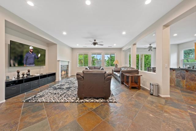 49335 Douglas Street, Indio CA: https://media.crmls.org/mediaz/a66f74d8-1854-45dc-9680-bdf3f65035ae.jpg