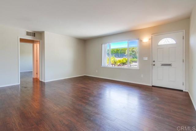 Detail Gallery Image 11 of 29 For 1553 La Casita Dr, San Marcos,  CA 92078 - 2 Beds | 2 Baths
