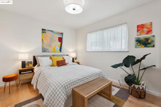 1337 Henry Street, Berkeley CA: https://media.crmls.org/mediaz/a670f462-fcf1-4ddd-9830-755f5d4c66c2.jpg