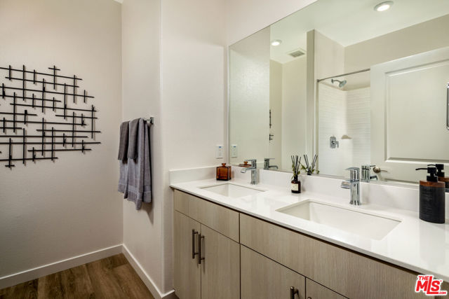 1483 W Vista Way, San Pedro CA: https://media.crmls.org/mediaz/a6713dee-b07a-4f83-acf7-1be0df73c851.jpg