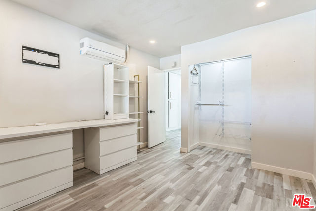 18834 Wellhaven Street, Canyon Country CA: https://media.crmls.org/mediaz/a671fae1-a7bd-4d44-bbb4-7b2342f71f9e.jpg