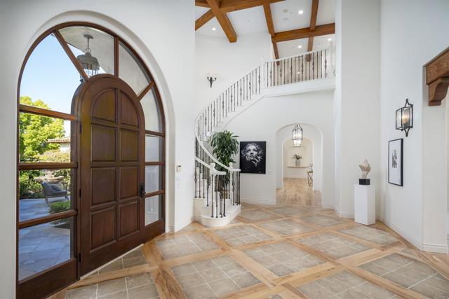 Detail Gallery Image 9 of 34 For 6725 Calle Ponte Belle, Rancho Santa Fe,  CA 92091 - 5 Beds | 5/1 Baths