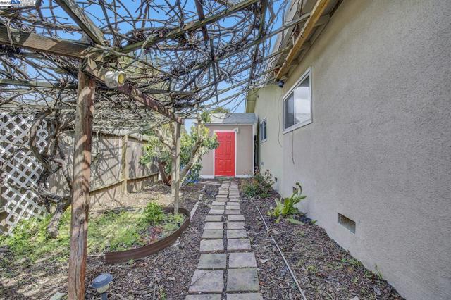 Image 41 of 52 For 2567 Bing Ct